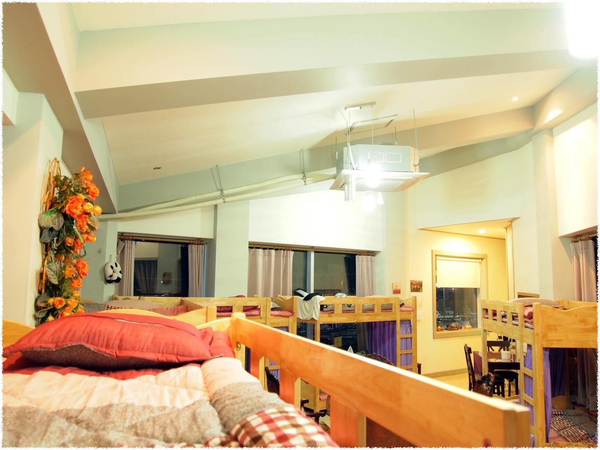 Haevichi Elmar Guesthouse Seogwipo Exterior photo